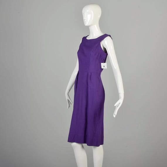 XS/Small 1950s Dress Wiggle Fitted Purple Sleeveless Knee Length Classic