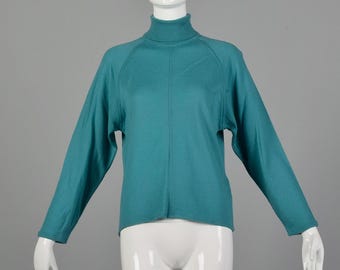 Medium Green Turtleneck Sweater 1980s Oversized Lightweight Knit DolmanTop