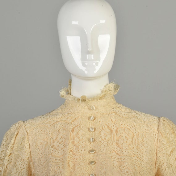 XS 1970s Marshall Fields Cream Wedding Dress Lace… - image 5