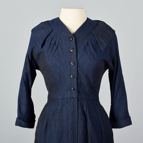 1960s Green Wool Pencil Dress with Button Front