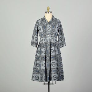 Vestido vintage grande dos anos 1950, cinza, estampado, algodão, leve, verão