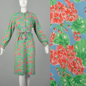 Large 1970s Vintage Day Dress Geranium Floral Print Long Sleeve Cotton Belted Casual Shirt Dress Knee Length Button Front Dress Talbots Blue