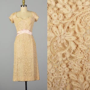XS 1940s Dress Pink Cream Lace Satin Sweetheart Party Dress Frock Short Sleeve