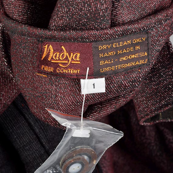 Medium Dark Reversible Jacket Black Red Asian Pri… - image 10