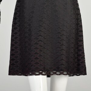 Mini abito nero anni '70, manica lunga, volant, colletto, bottoni in strass, abito da cocktail LBD immagine 9