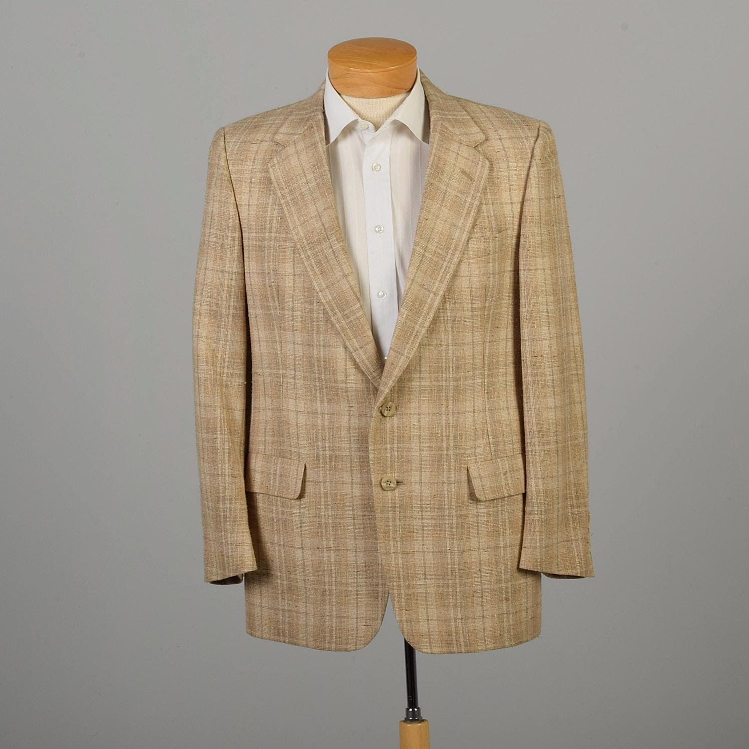 Large 1970s Mens Tan Plaid Suit Jacket Casual Single Vent Blazer