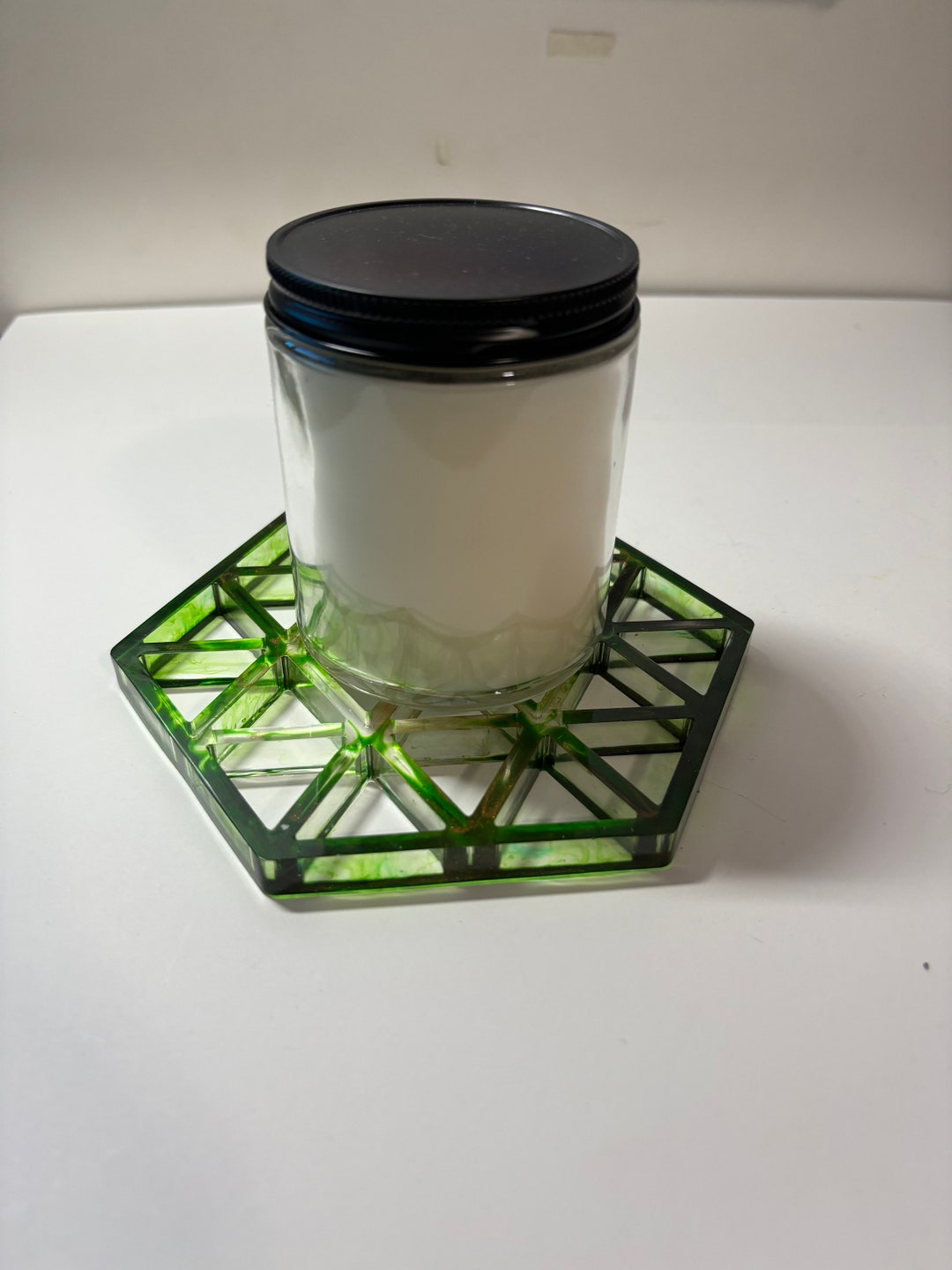 Resin Hot Plate Table Protector Mitigate Heat Damage to Tables With