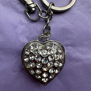 Chunky diamante silver tone heart keyring with floating heart pebble