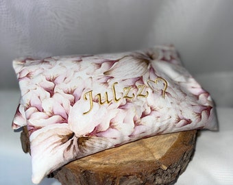 Have rapeseed cushions individually embroidered