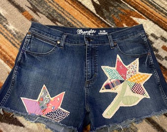 Short en jean coupé Wrangler recyclé pour homme avec pièces de courtepointe vintage