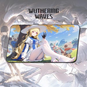 Puede incluir: Una ilustración de estilo anime colorida de una joven con cabello largo y rubio que lleva un vestido blanco y azul y un gran sombrero blanco. Está sentada en una colina cubierta de hierba con dos pequeños animales blancos a su lado. El texto "WUTHERING WAVES" está en la parte superior de la imagen.