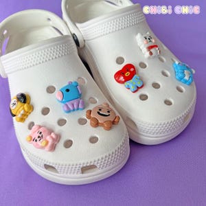 Juego de adornos para zapatos / Galletas de chicos Kpop / Mini personaje de dibujos animados de banda de chicos coreanos Kawaii brillante / Regalo / Para llaveros y fundas de teléfono