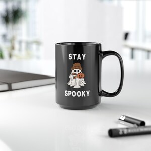 Stay Spooky™ Mug, Cute Ghost Coffee Mug, Ghost Holding Coffee Mug, Fall Mug, Halloween Mug, Jim Harold's Campfire imagem 6