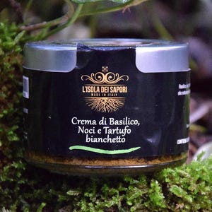 Organic Italian Pesto with Walnuts & White Truffle – Handcrafted Gourmet Sauce for Pasta, Cheese and Appetizers