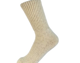 MERINO 100% Wool Socks *Cosy Organic Wool Socks * Hiking, Skiing, Outdoor. S-M sizes US (37-39 EUR). Unisex Size. Ivory White. Mongolia.