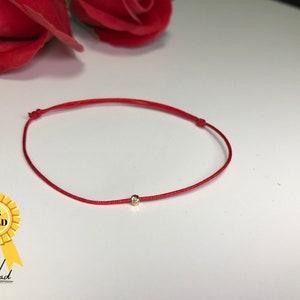14k massief goud Rode koordarmband, Kabbalah Armband, Beschermingskoord, 14k Gouden minimalistische sieraden perfect cadeau voor haar afbeelding 4