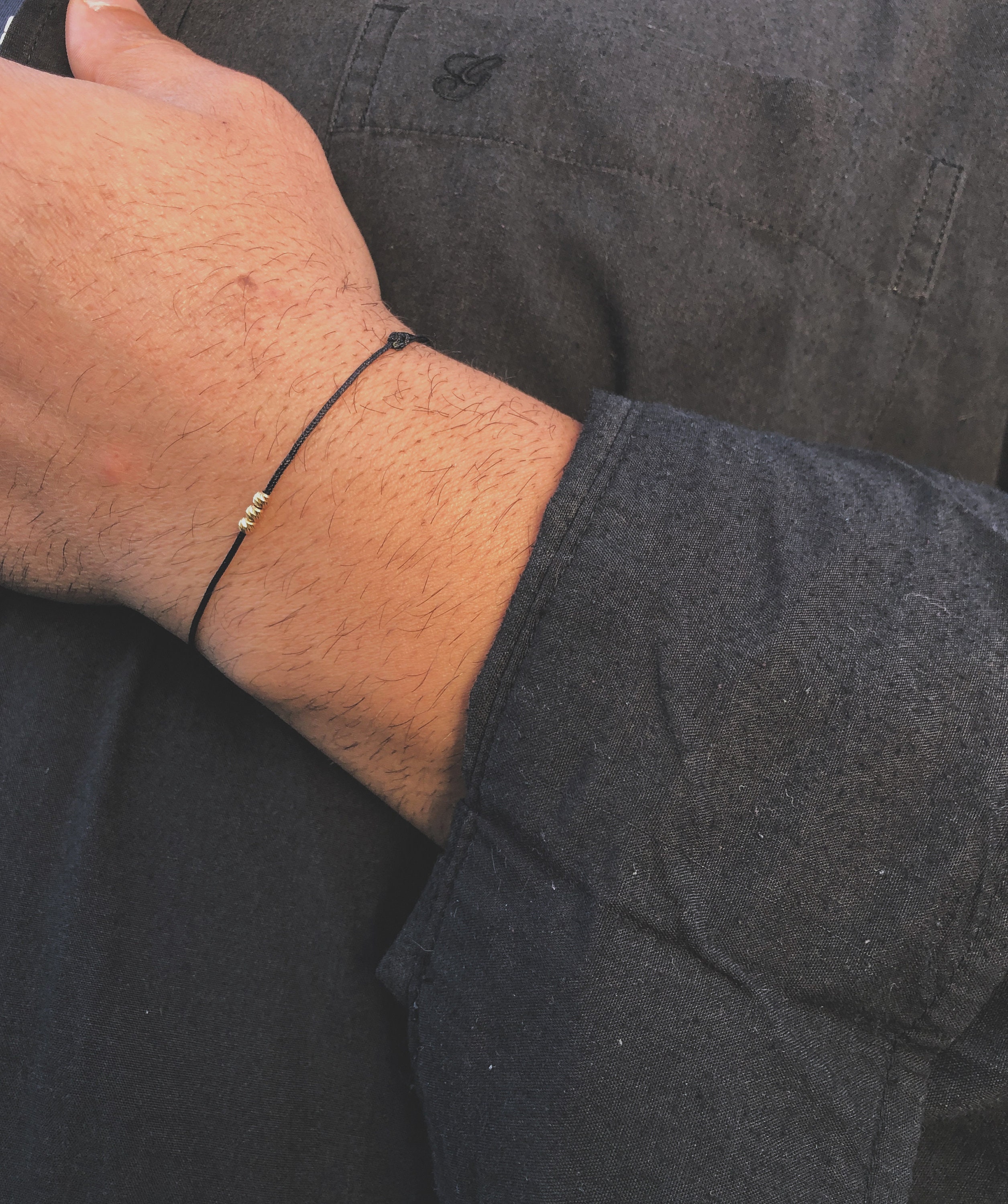 Bracciale Kabbalah Rosso Con 7 Nodi – MYSTIC JEWELS By Dalia – Occhiello In Argento 925 Placcato Oro – Unisex