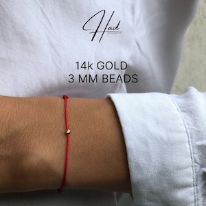 14k massief goud Rode koordarmband, Kabbalah Armband, Beschermingskoord, 14k Gouden minimalistische sieraden perfect cadeau voor haar afbeelding 2