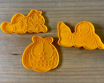 Vintage Garfield Cookie Cutter - Garfield, Odie - Wilton Co.