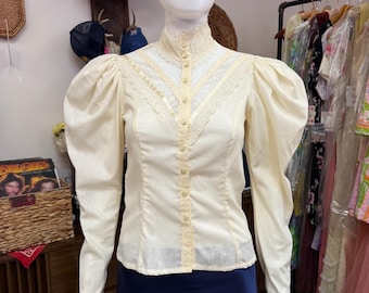 70s VTG Jessica's Gunnies San Francisco Pleated Lacy Blouse Gunne