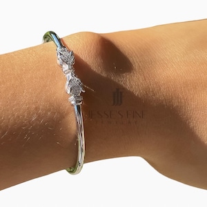 Bracciale con polsino incernierato a forma di pantera doppia in argento, bracciale con pantera in argento, regalo per lei, bracciale con pantera in oro, regalo per lei, polsino unico con giaguaro