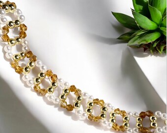 Champagne bead bracelet /Crystal bracelet/layering crystal bracelet/sparkly crystal bracelet/Adjustable bracelet/dainty beaded bracelet.