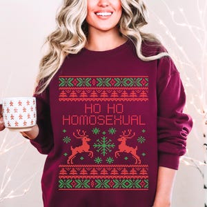 &quot;Festlicher LGBTQ+ Pride Weihnachtspullover: &quot;&quot;Ho HoHoHo Gay&quot;&quot; Kleidung.&quot;