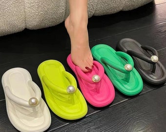 PearlPop Chic Summer Platform Sandals Unique Trendy Gift  Mother Grad Women Bride Stylish Cloud Cute Beach Pool Slides Pedicure Waterproof