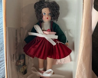 Madame Alexander Doll- Tiny Betty-Christmas #49025