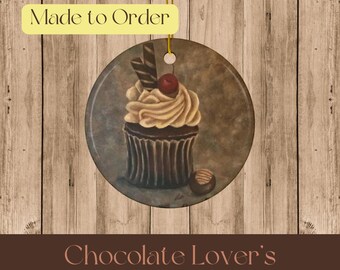 Adorno navideño de cerámica con forma de cupcake: una dulce decoración para el árbol de Navidad