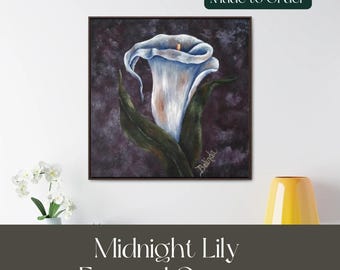 Impresión artística floral en lienzo: Lirio elegante, marco de nogal