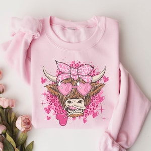Highland Cow Valentine Sweatshirt, Cow Lover Sweater, Western Valentine Sweatshirt, Funny Valentine Shirt, Cow Sweater, Cow Lover Sweatshirt