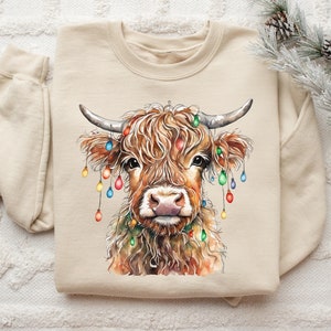 Christmas Cow Sweatshirt, Cow Lights Sweater, Cow Women Sweatshirt, Cow Lover Shirt, Christmas Sweatshirt, Highland Cow Crewneck, Farm Xmas