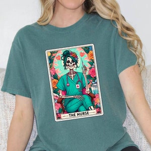 Carte de tarot des infirmières Chemise Comfort Colors®, Chemise d'infirmière squelette amusante, Cadeau pour infirmière, Chemise d'infirmière diplômée, Cadeau pour nouvelle infirmière, T-shirt squelette