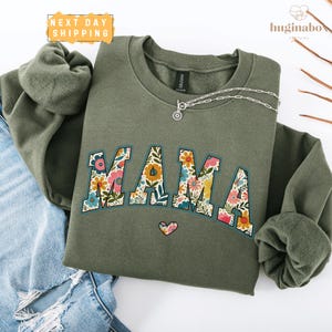 Mama Flowers Sweater, Floral Mama Sweatshirt, Retro Mama Sweatshirt Crewneck, Cute Mama Sweatshirt, Gift for Mother&#39;s Day
