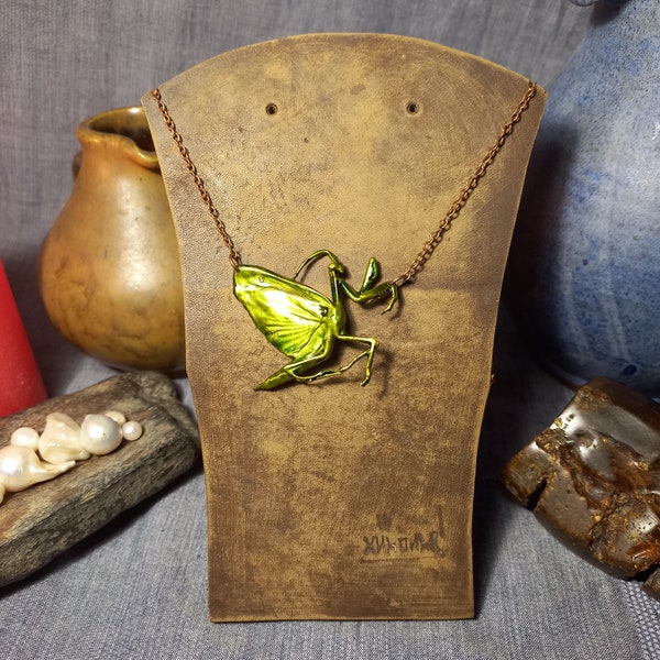 Electroformed hand-painted cold enamel real praying mantis with raised wings pendant necklace covered with copper