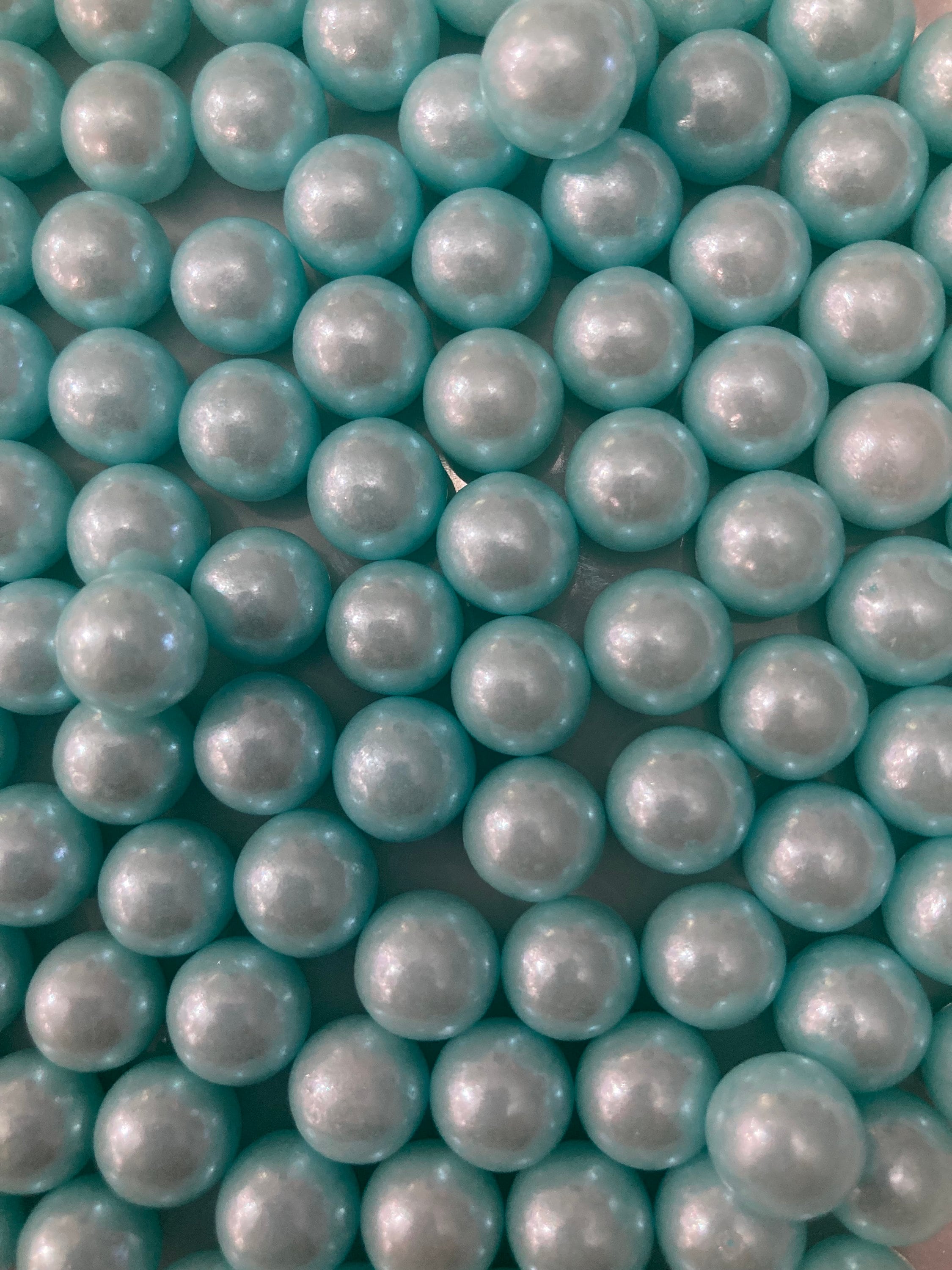 Blue Sugar Pearls - Add a Touch of Elegance with Blue Pearl-Shaped  Sprinkles for Special Occasion Cakes, Cupcakes, Cookies or Molded Candies,  5-Ounce - Wilton