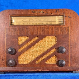 Rare 1939 Philco 40-130 Bluetooth Speaker