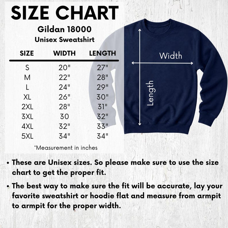 K&ouml;nnte beinhalten: Ein marineblaues Gildan 18000 Unisex-Sweatshirt neben einer Gr&ouml;&szlig;entabelle. Die Tabelle listet die Gr&ouml;&szlig;en S bis 5XL mit den entsprechenden Breiten- und L&auml;ngenma&szlig;en in Zoll auf, von 20 bis 34 Zoll f&uuml;r die Breite und 27 bis 34 Zoll f&uuml;r die L&auml;nge.