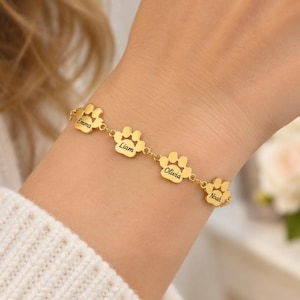 Personalized Paw Print Bracelet, Custom Pet Name Bracelet, Minimalist Dog Cat Paw Jewelry, Pet Lover Gift for Women