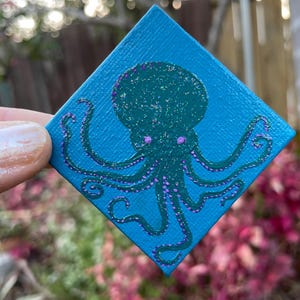 Octopus (Glittery Green on Blue Background) Canvas Magnet (2x2&quot;)