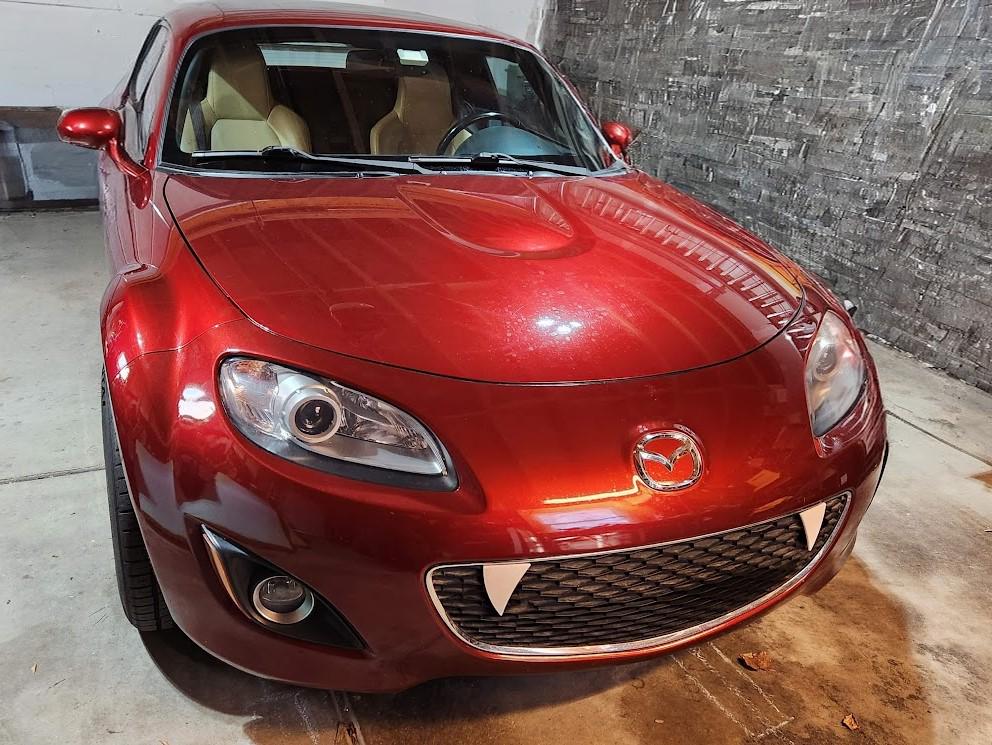 NC Mazda Miata Vampire Fang / Teeth (fits in Grill of NC2 2009