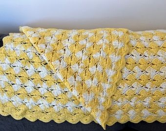 White and Yellow Crocheted Afghan - Brighten Your Space with Vintage Elegance: 72"x52"