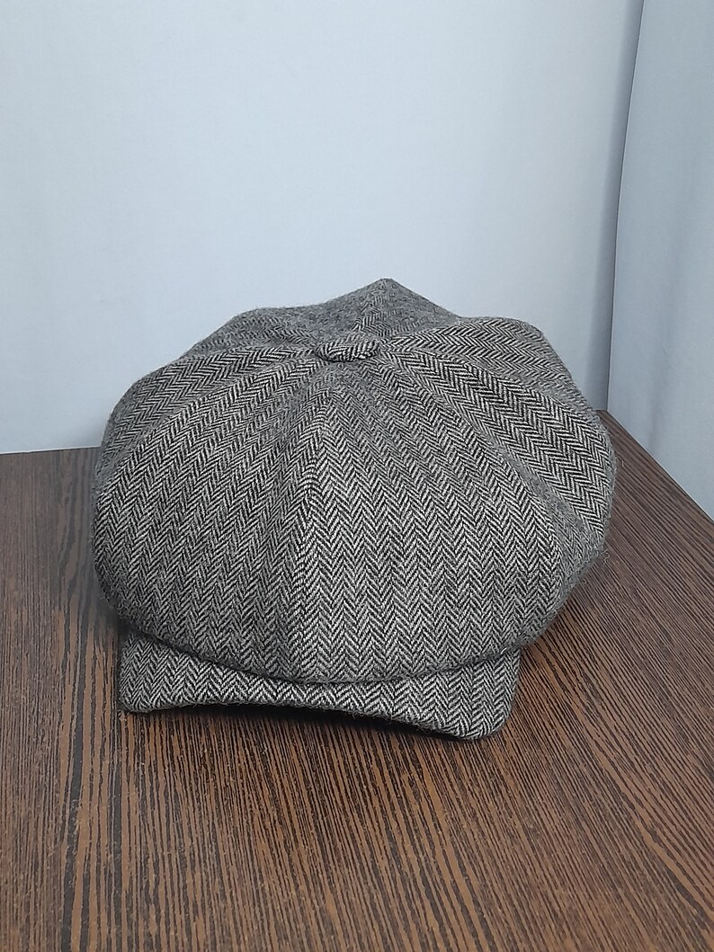 2025 New Classic Hat for Men Caps Vintage Retro Tweed Peaky Blinders Beret Hat Flat Peaked Cap Street Hats for Women Men main image 1