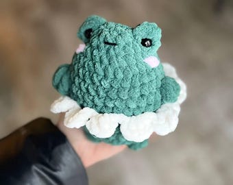 王冠をつけたカエルのぬいぐるみ - 20 cmのフルサイズのかわいいカエル