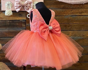 Korallenfarbenes Chiffon-Blumenkleid mit Perlenperlen, Tüll, Blumenmädchen, Brautjungfer, Hochzeit, Geburtstag, Ostern, Sommer, Frühling, Kleinkind, Baby, V-Rücken, Knöchel und Knie