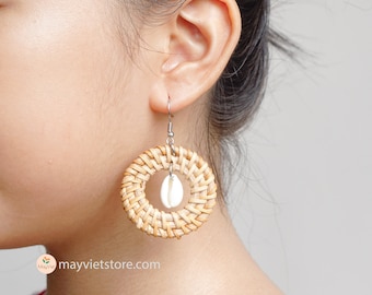 Boucles d'oreilles rondes en rotin et coquillage_ER-12