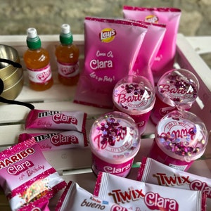 Pack Anniversaire personnalisé : paquet de chips, chocolat, cupcake, bonbon, jus de fruits