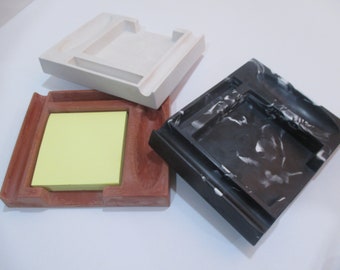 Post it note holder - Sticky note holder - Eco friendly - Desk Organizer - Minimalist - Home Office - Post it cards - Pen Holder - Eco Resin