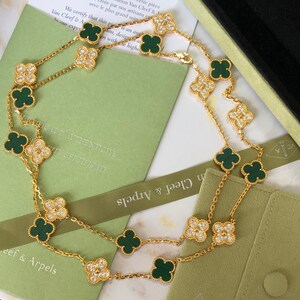 Authentic Van Cleef 18K Yellow Gold Diamond Malachite 20 Motifs Vintage Alhambra Necklace